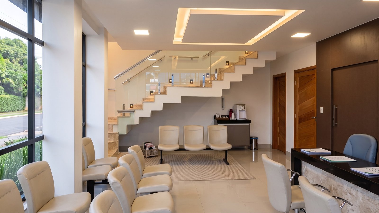 Sala de espera e ambiente interno do Centro de Saúde São José